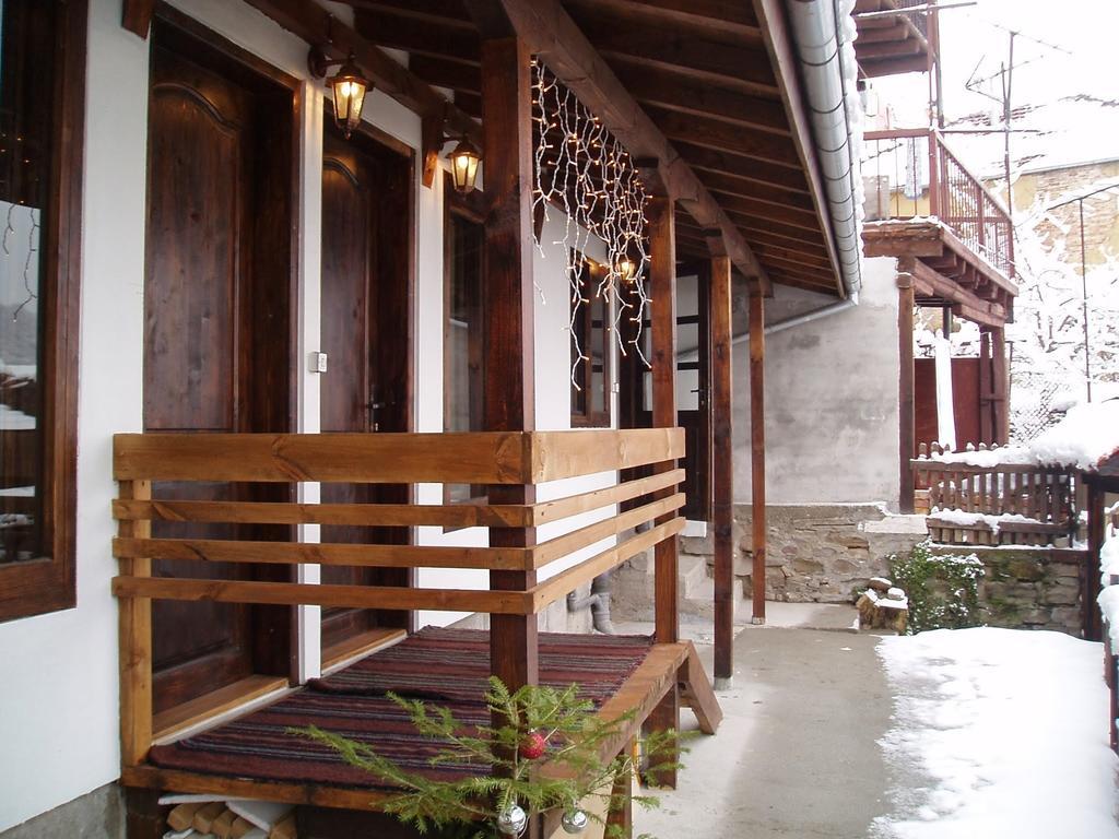 Hostel Pashov Veliko Tarnovo Exterior photo