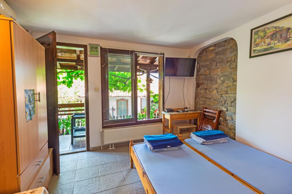 Hostel Pashov Veliko Tarnovo Exterior photo