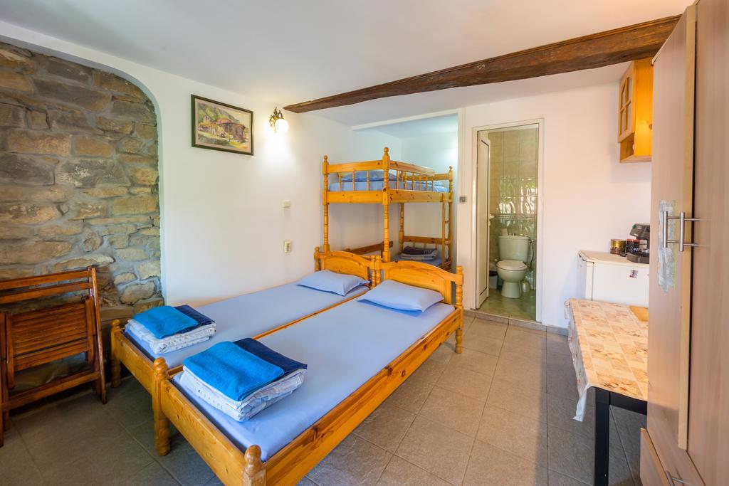 Hostel Pashov Veliko Tarnovo Exterior photo